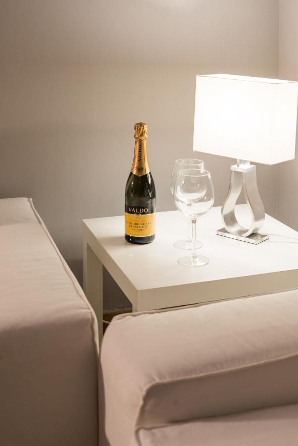 Duplex Montoro Apartment โรม ภายนอก รูปภาพ