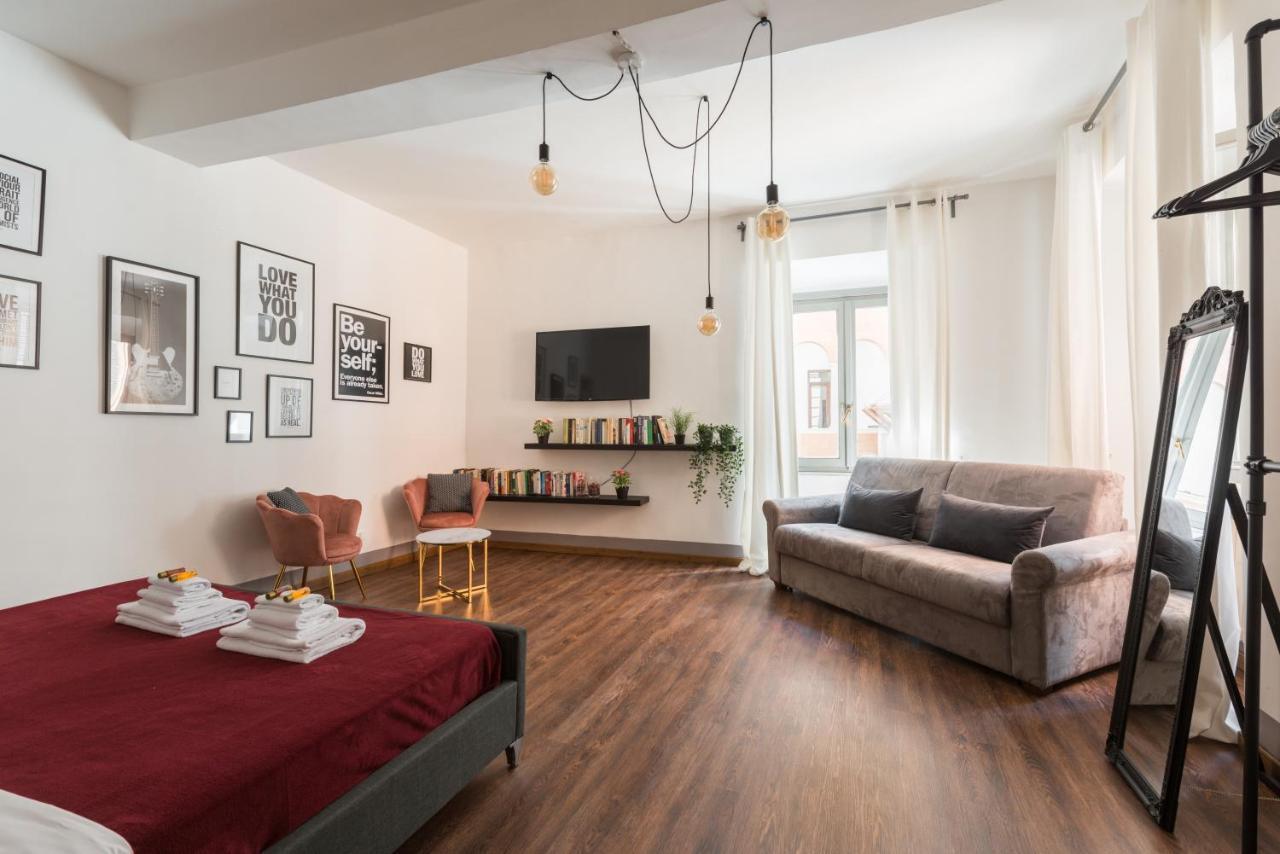 Duplex Montoro Apartment โรม ภายนอก รูปภาพ