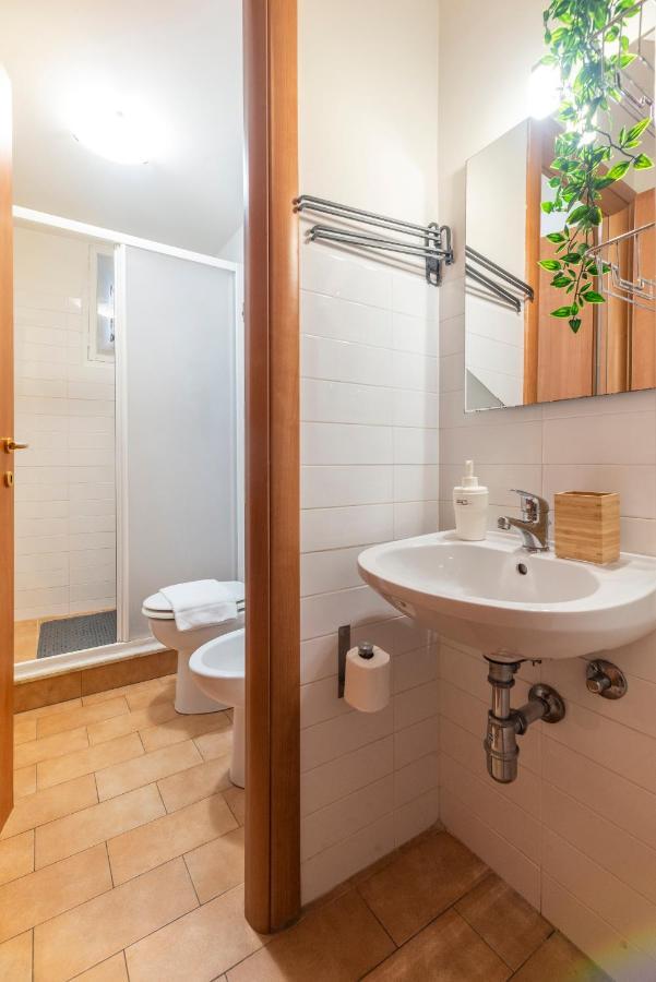 Duplex Montoro Apartment โรม ภายนอก รูปภาพ